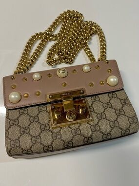GUCCI GG Pearl Stud Padlock Chain Bag